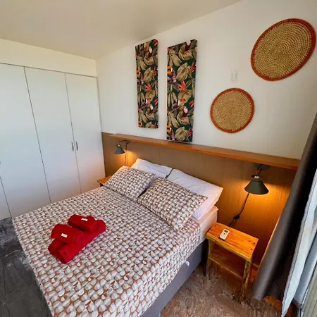 Apartamento Beira Mar - Com Vista E Sem Vista Mar Fortaleza (Ceara)